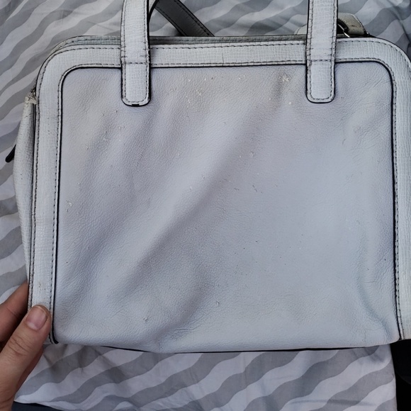 Small Guess Purse / Handbag - Picture 2 of 7